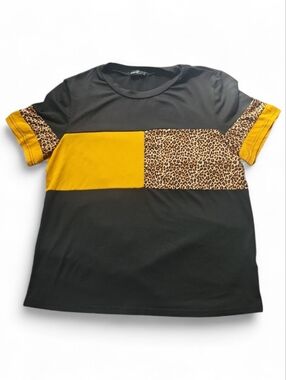 Black & Mustard Leopard ColorBlock Short Sleeve Tee